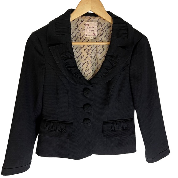 Nanette Lepore Jackets & Blazers - Nanette Lepore Cropped Fitted Black Blazer Size 6